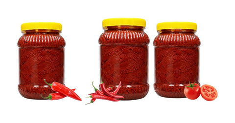 Türkische Salça: mildes und scharfes Paprikamark sowie Tomatenmark aus Antep