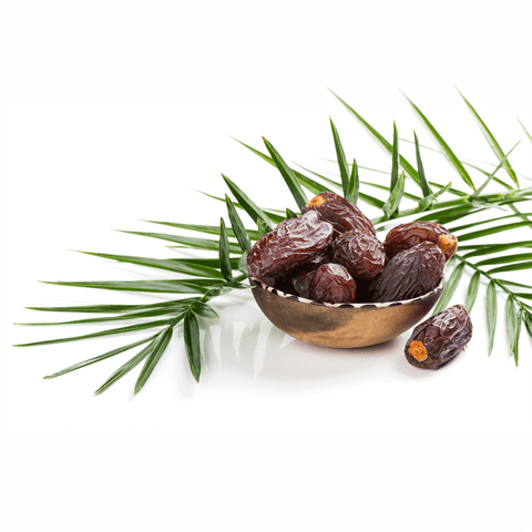 Medjool Hurma 5 kg - Lezzetli hurmalar yeşil palmiye yaprakları ile birlikte.