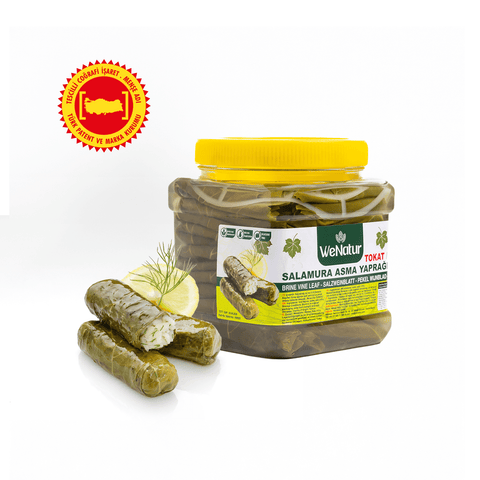 Tokat Erbaa Salamura Asma Yaprağı – Net 600 g | Brüt 1300 g, salamura asma yaprağı kavanozu ile dolu.
